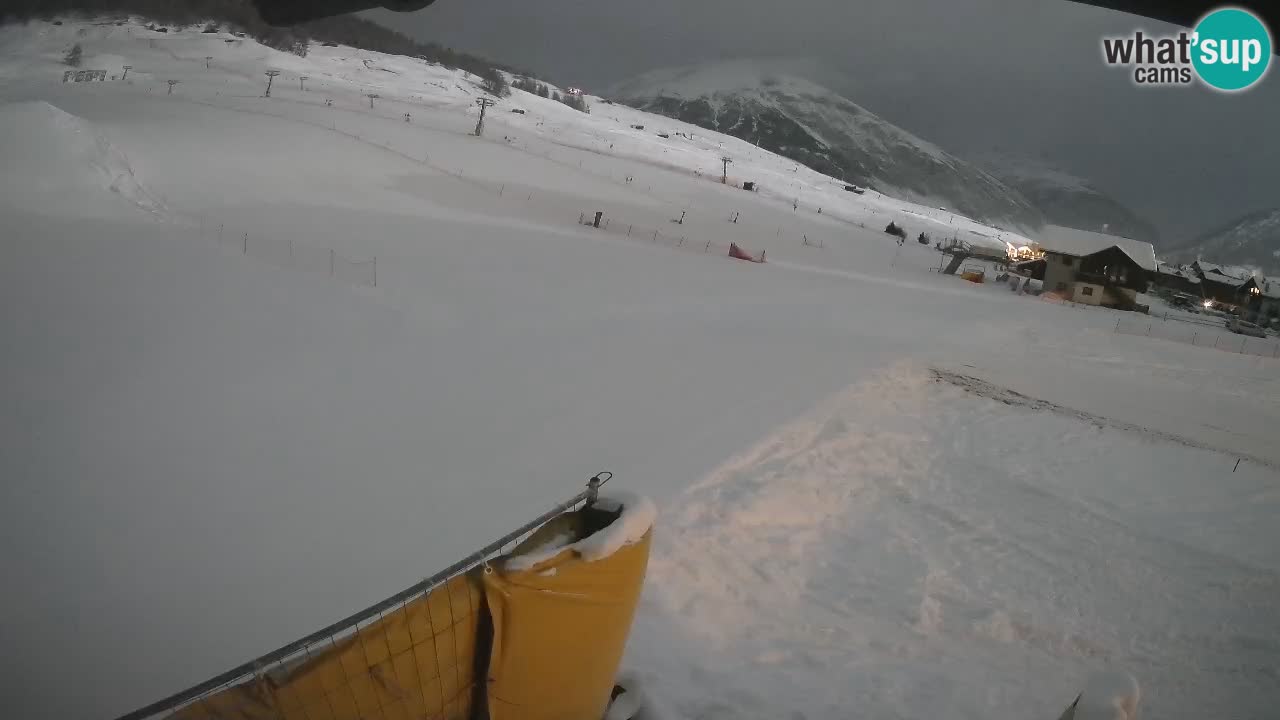 Livigno webcam – view on Livigno Ski School area – LivignoGO