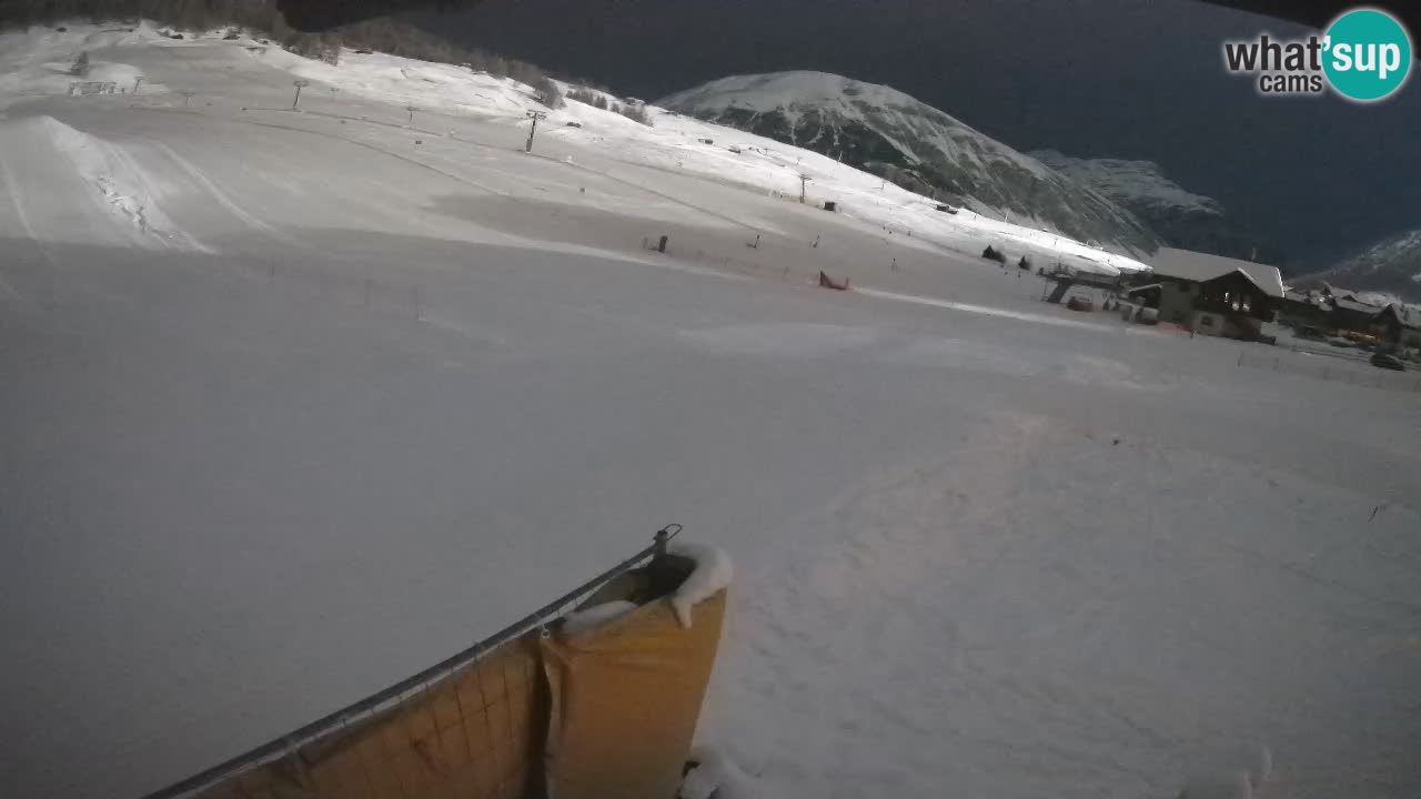 Livigno web kamera – pogled na Livigno Ski School area – LivignoGO