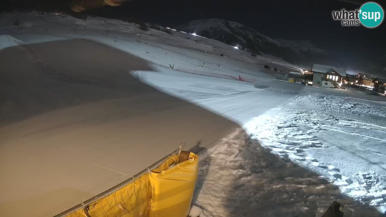 Livigno webcam – view on Livigno Ski School area – LivignoGO