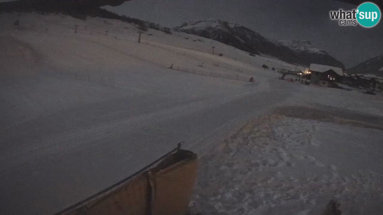Livigno web kamera – pogled na Livigno Ski School area – LivignoGO