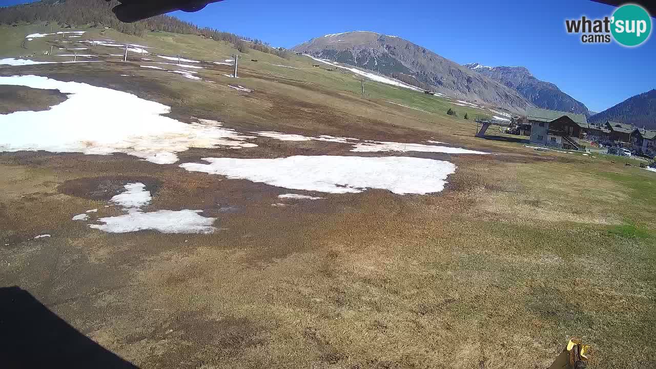 Livigno live webcam – view on Livigno Ski School area – LivignoGO
