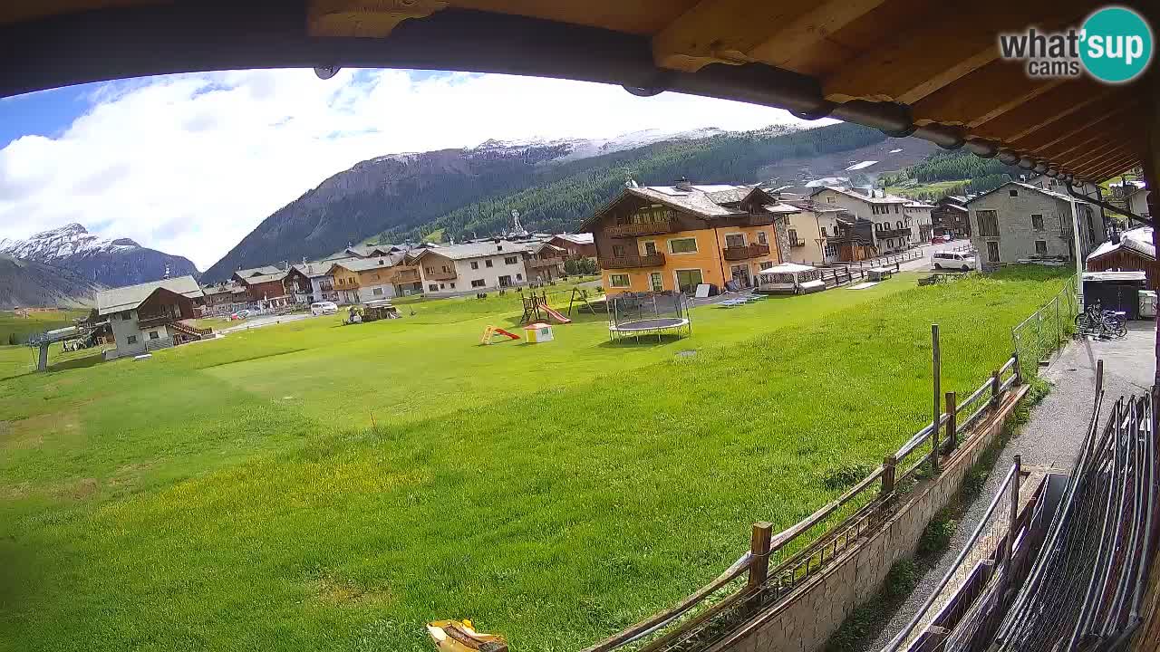 Livigno web kamera – pogled na Livigno Ski School area – LivignoGO