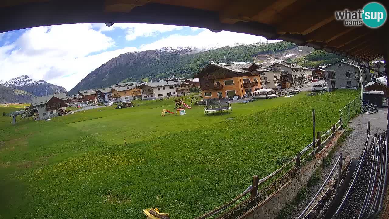 Livigno web kamera – pogled na Livigno Ski School area – LivignoGO