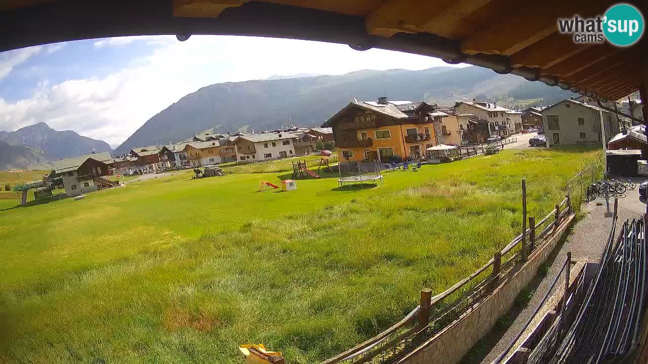 Livigno web kamera – pogled na Livigno Ski School area – LivignoGO