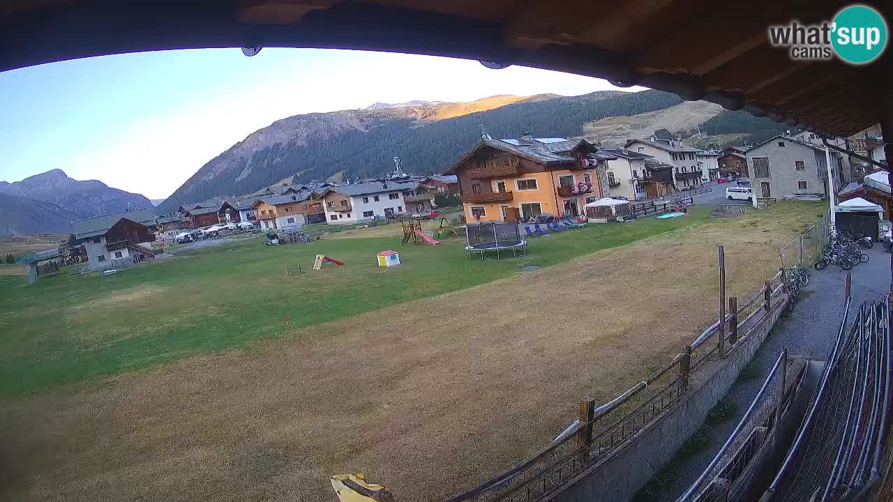 Livigno LIVE cam smučišče | pogled na smučarske proge