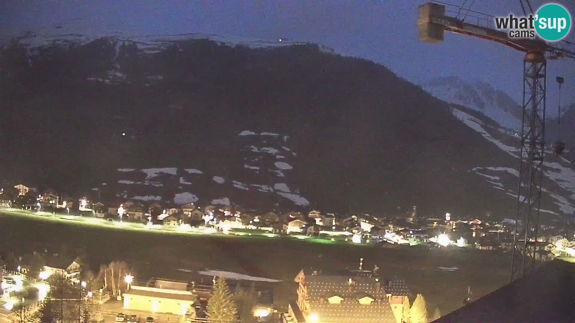 Spletna kamera Livigno panorama | pogled iz hotela Teola