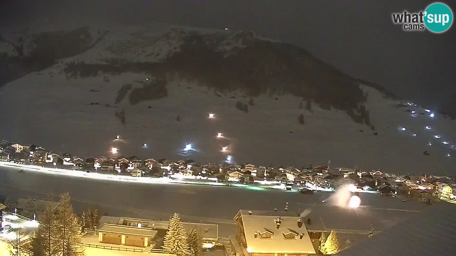 Spletna kamera Livigno panorama | pogled iz hotela Teola