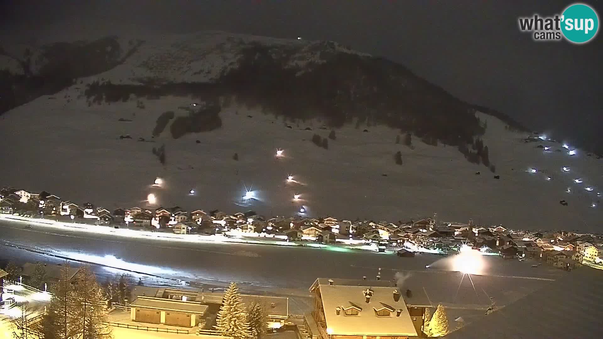 Spletna kamera Livigno panorama | pogled iz hotela Teola