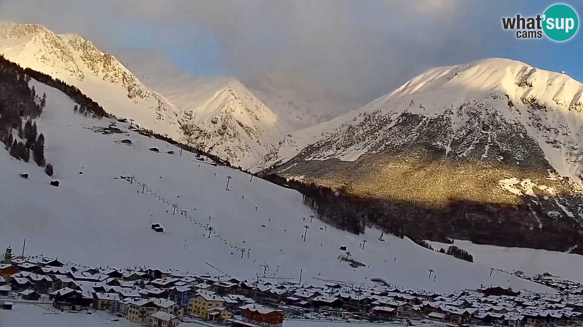 Spletna kamera Livigno panorama | pogled iz hotela Teola