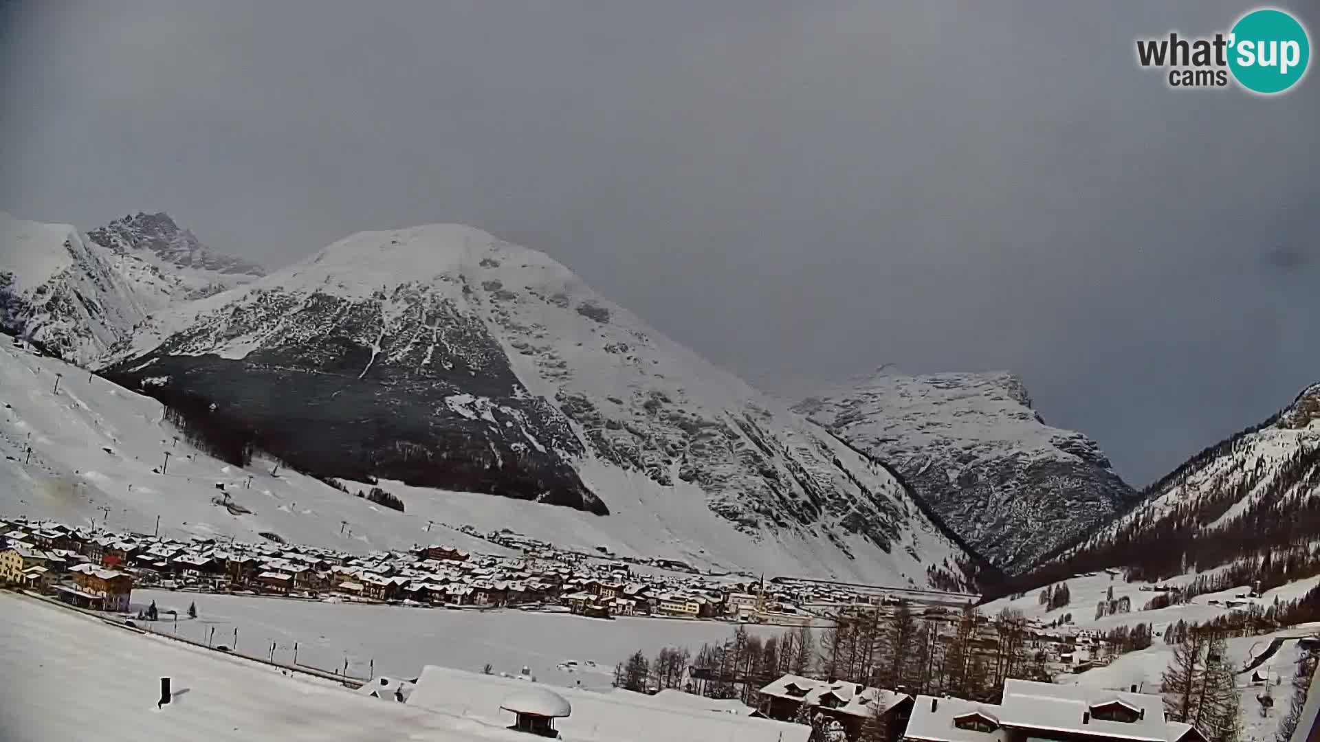 Spletna kamera Livigno panorama | pogled iz hotela Teola