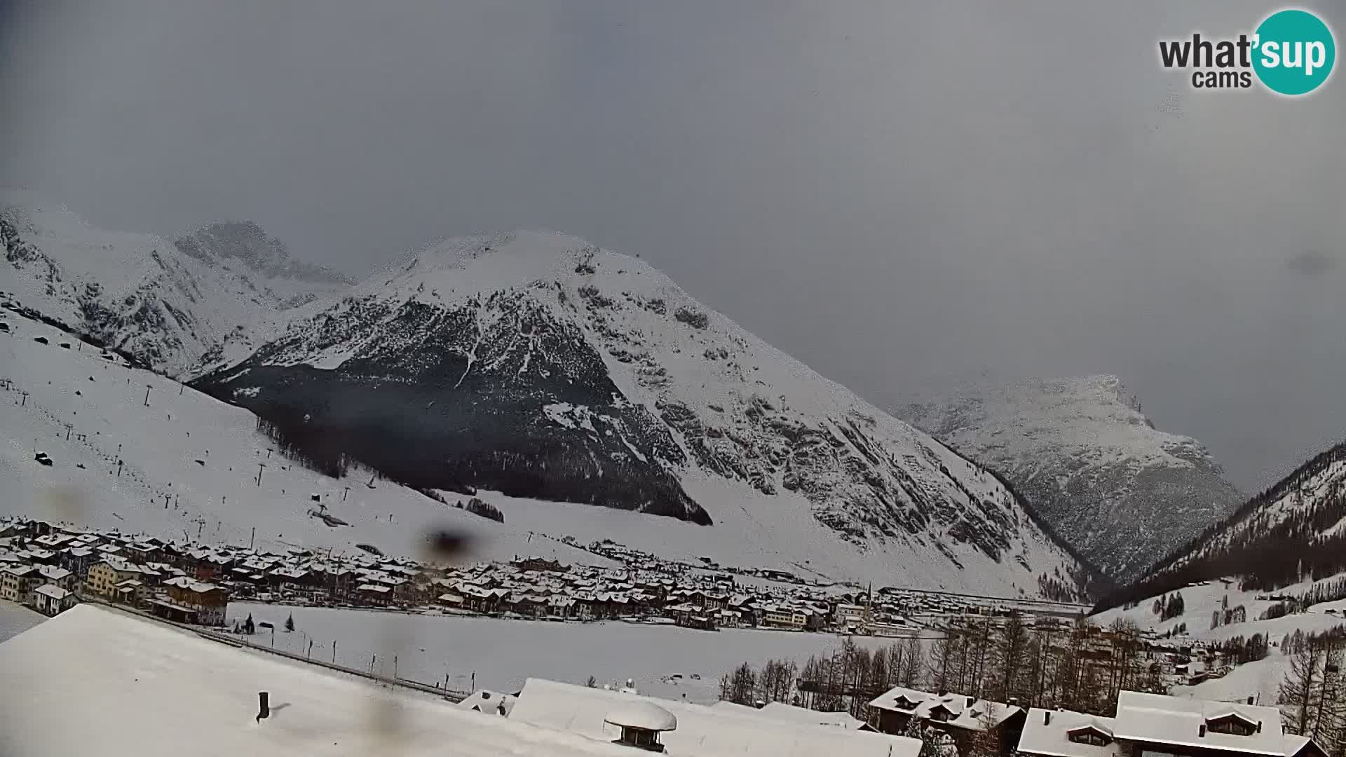 Spletna kamera Livigno panorama | pogled iz hotela Teola