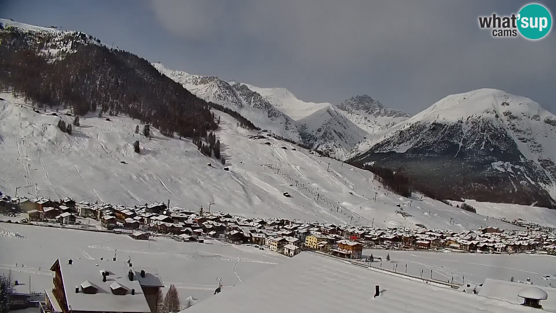 Spletna kamera Livigno panorama | pogled iz hotela Teola