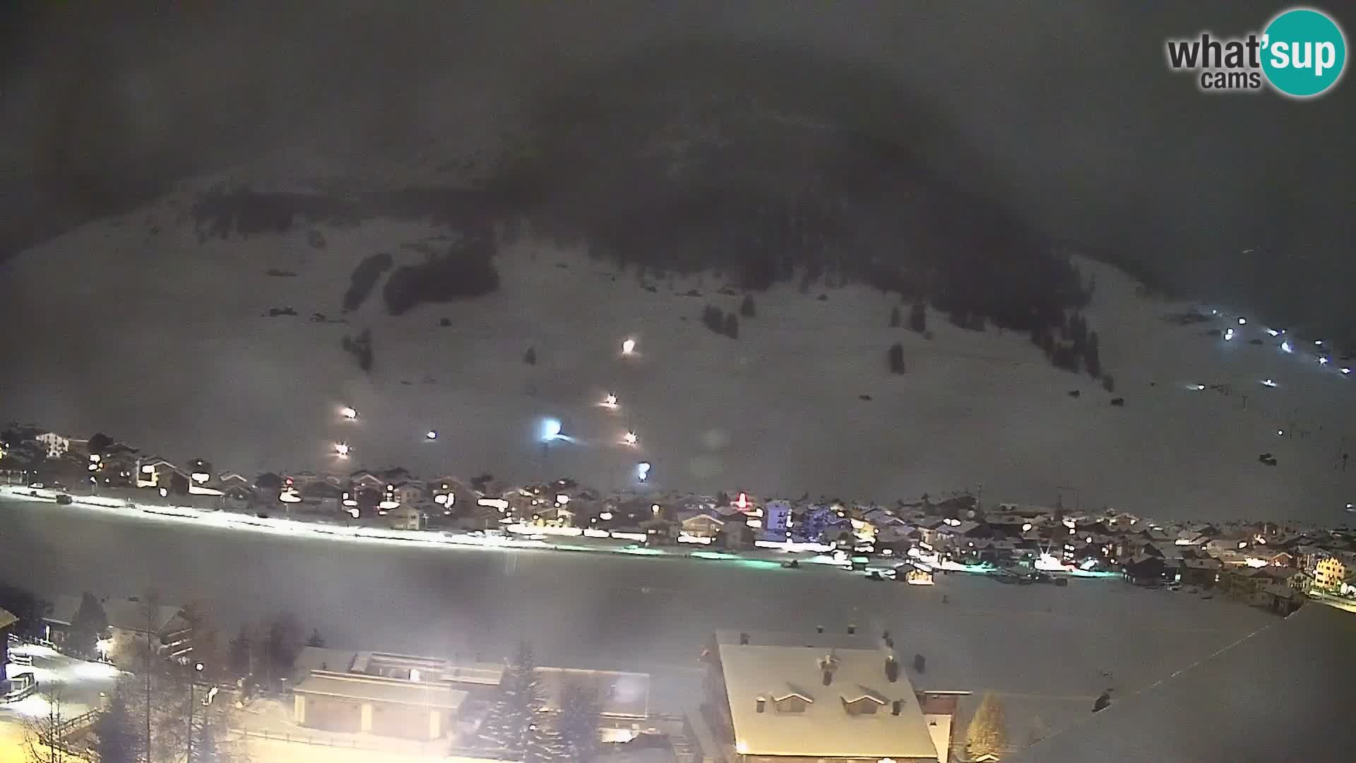 Spletna kamera Livigno panorama | pogled iz hotela Teola