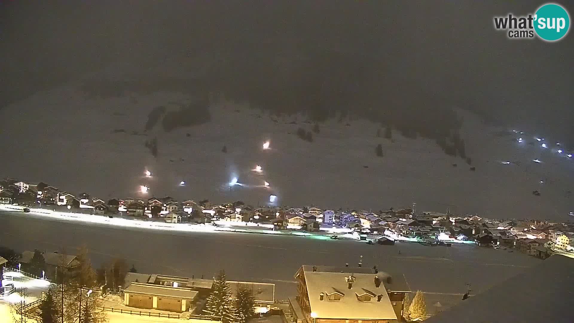 Spletna kamera Livigno panorama | pogled iz hotela Teola