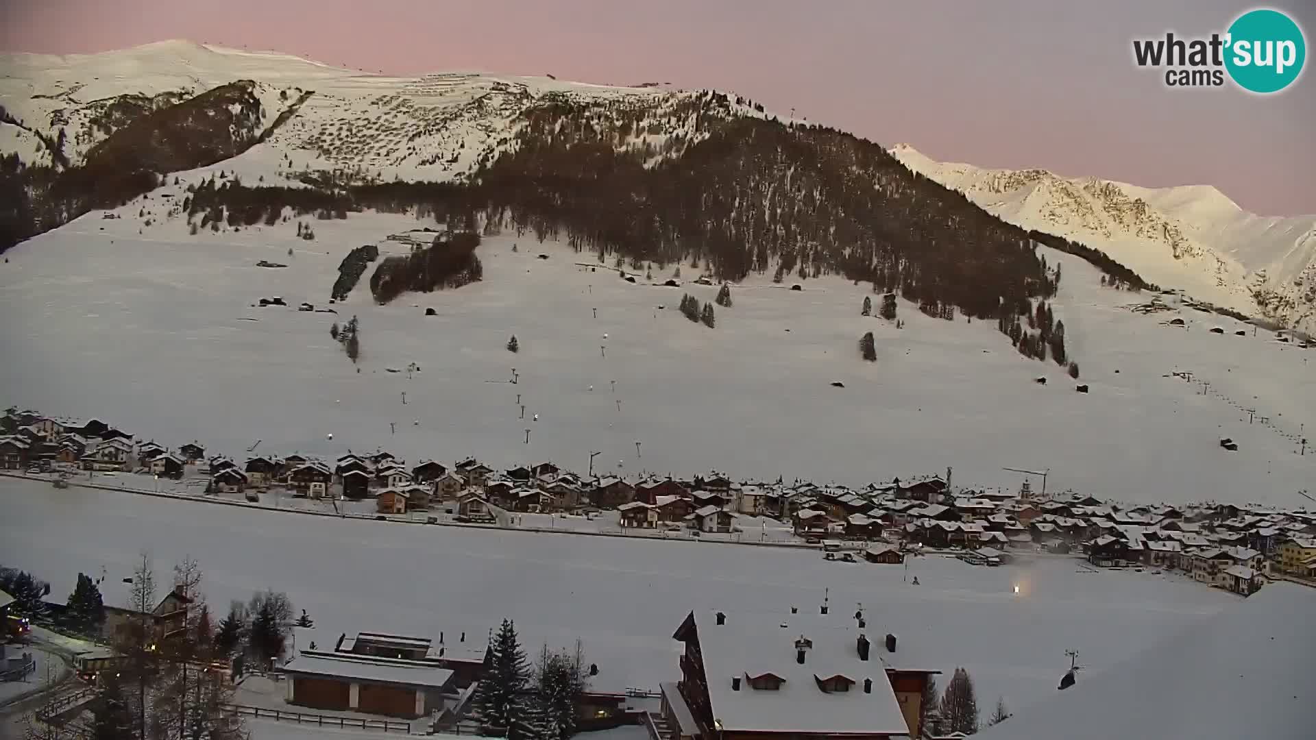 Neverovatna web kamera Livigno, panoramski pogled iz hotela Teola