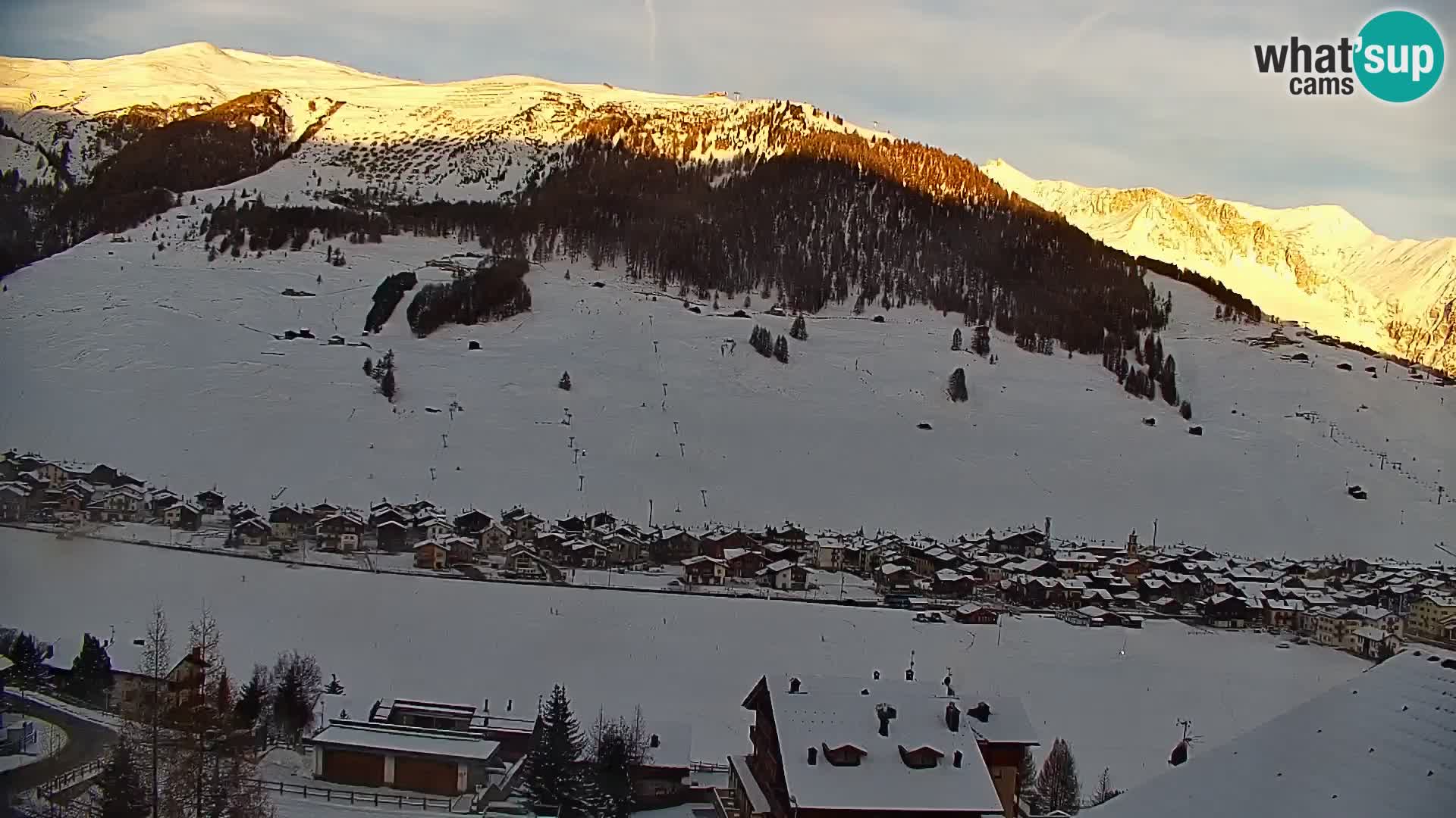 Neverovatna web kamera Livigno, panoramski pogled iz hotela Teola