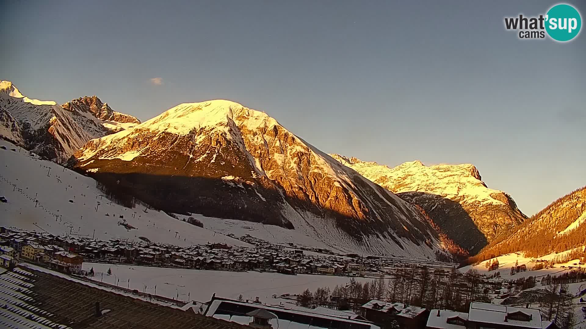 Neverovatna web kamera Livigno, panoramski pogled iz hotela Teola