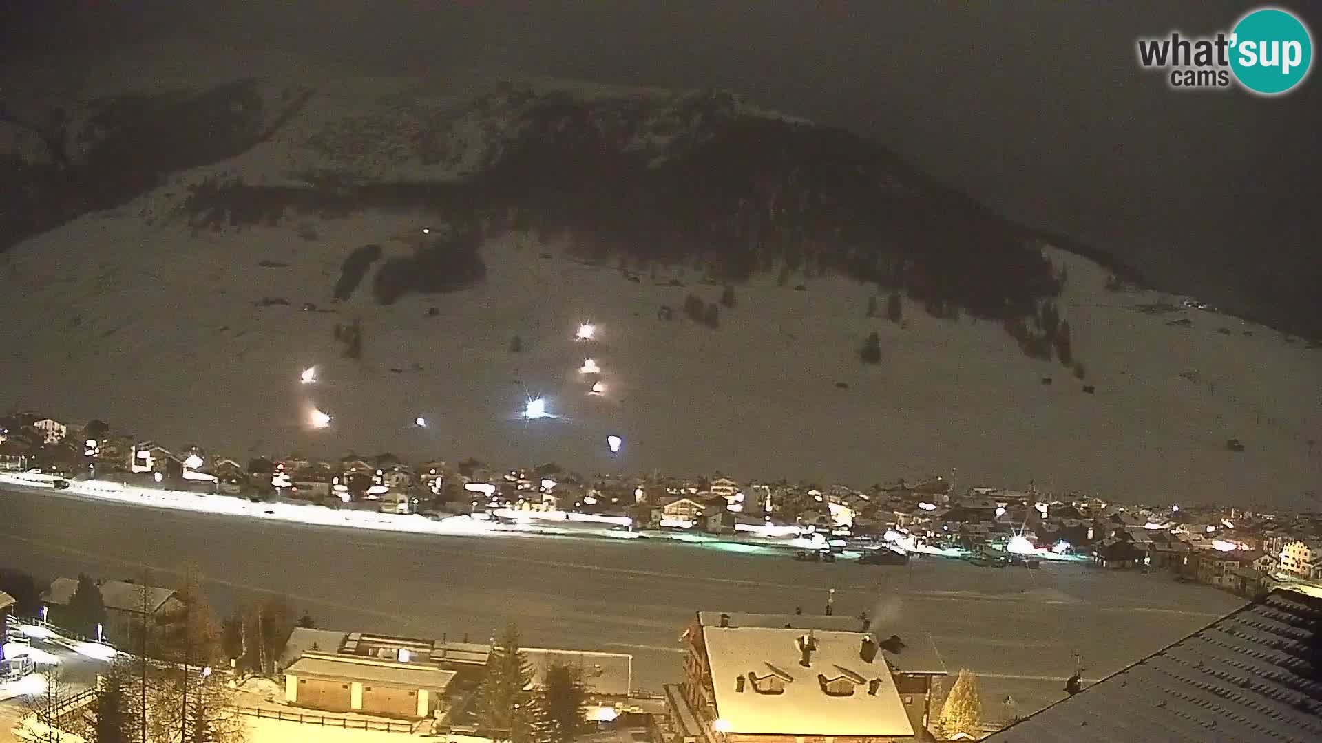 Spletna kamera Livigno panorama | pogled iz hotela Teola