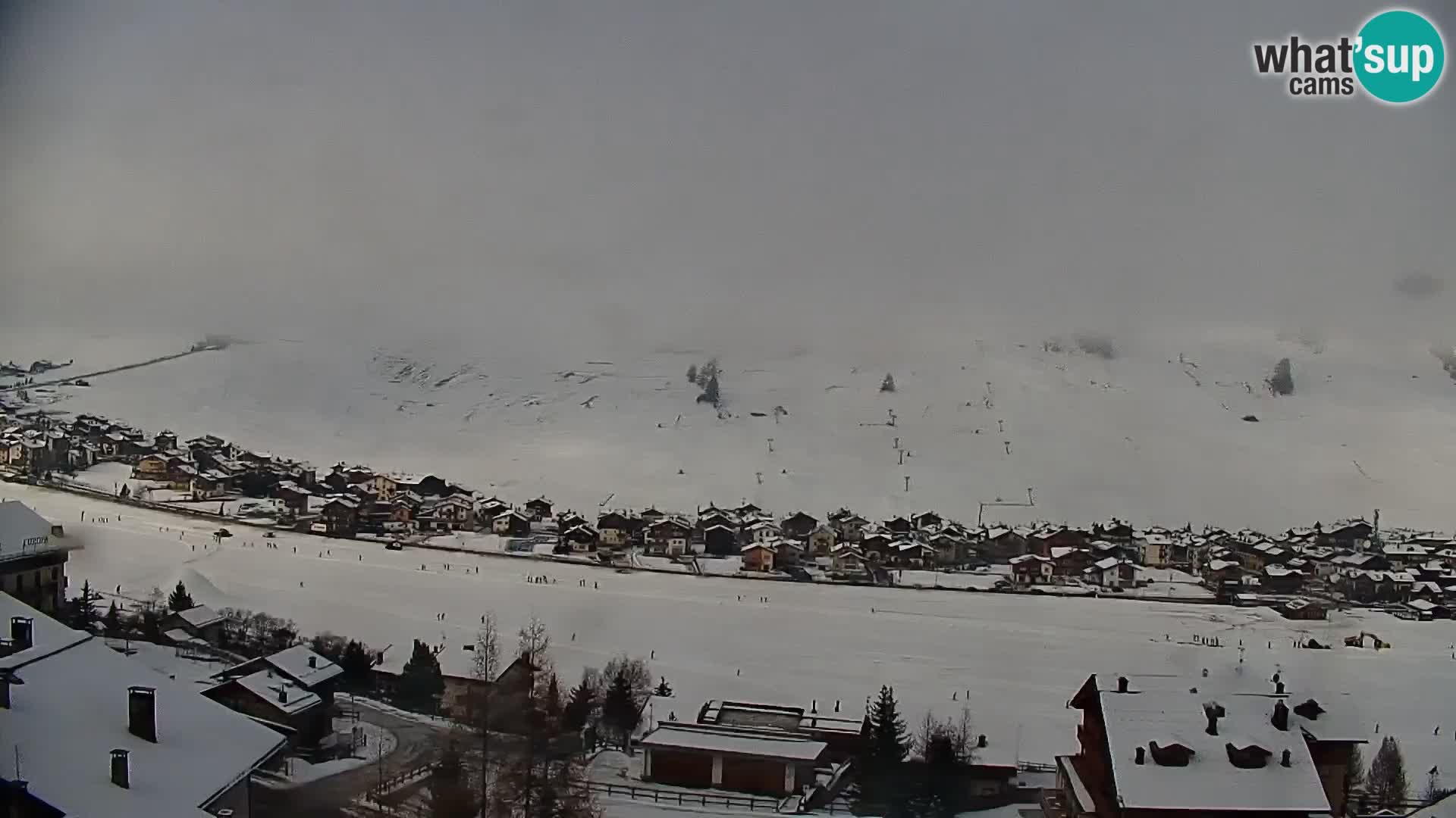 Spletna kamera Livigno panorama | pogled iz hotela Teola