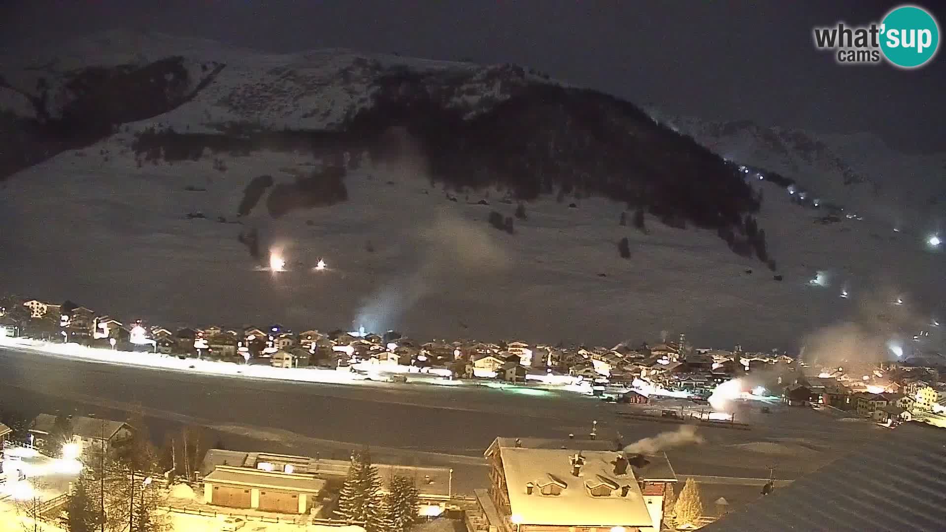 Neverjetna spletna kamera Livigno, panoramski pogled iz hotela Teola