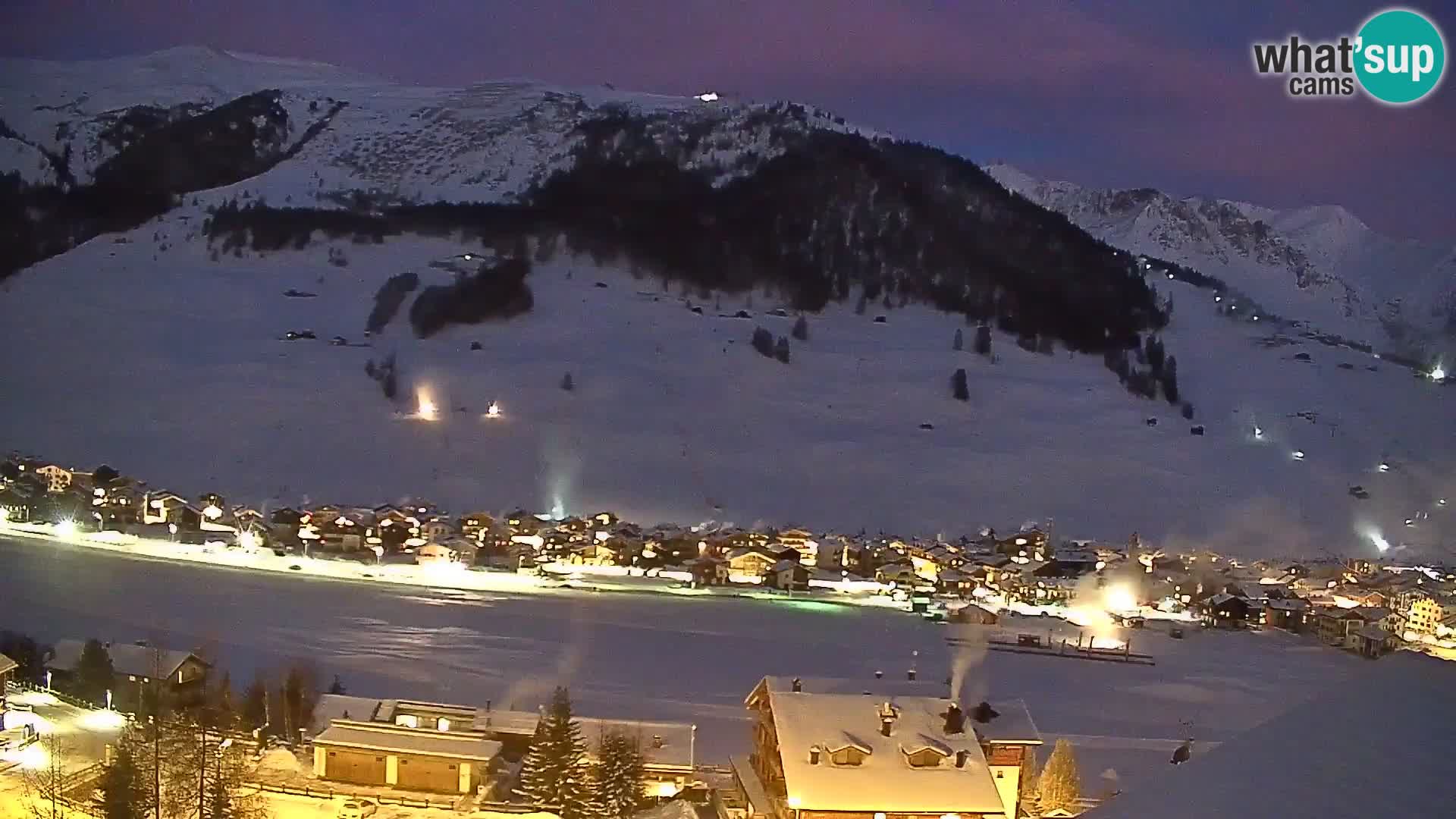 Amazing webcam Livigno, panoramic view from hotel Teola