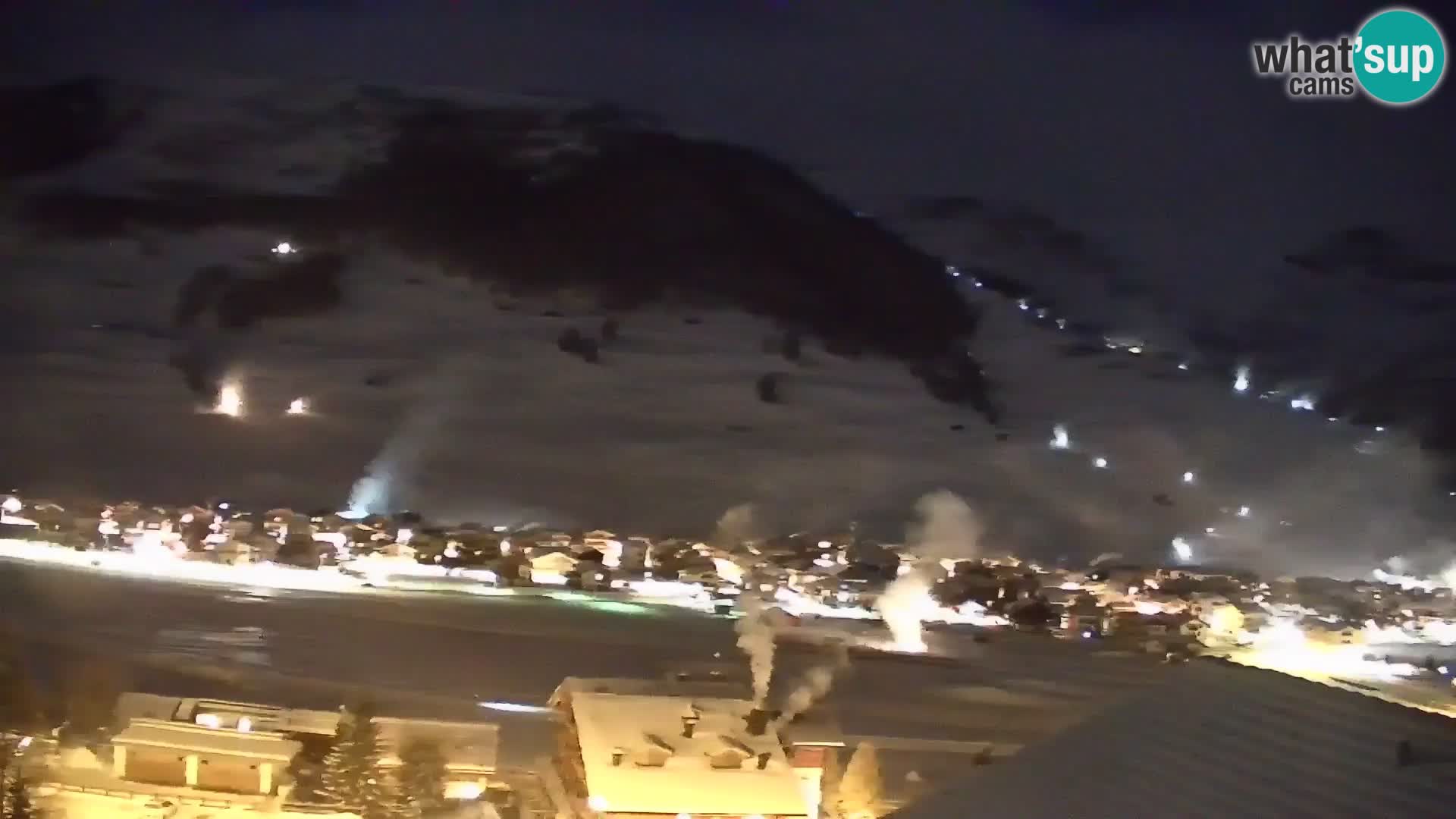 Neverjetna spletna kamera Livigno, panoramski pogled iz hotela Teola