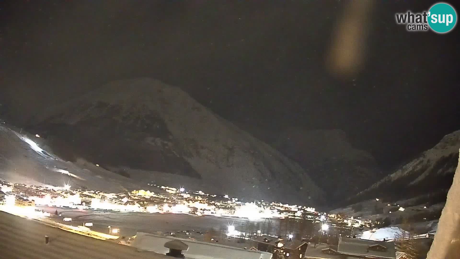 Spletna kamera Livigno panorama | pogled iz hotela Teola