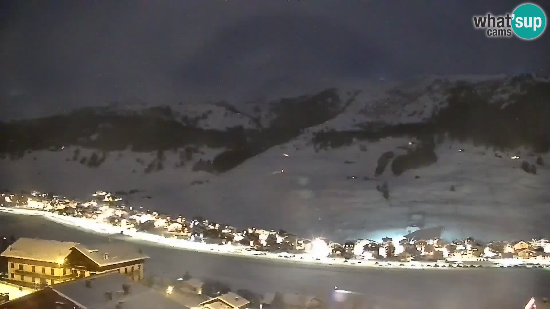 Spletna kamera Livigno panorama | pogled iz hotela Teola