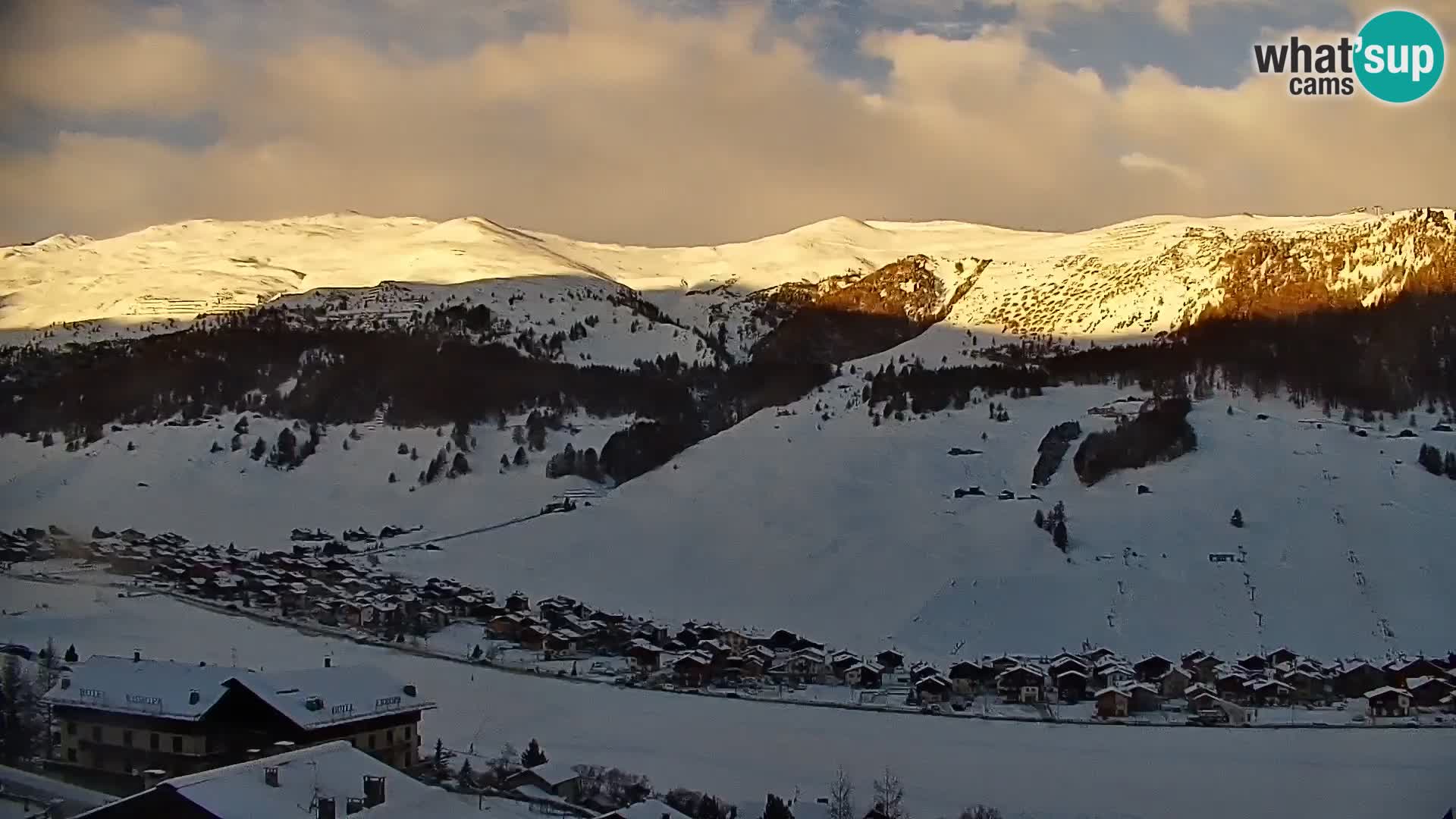 Superbe web camera Livigno, vue panoramique depuis l’hôtel Teola