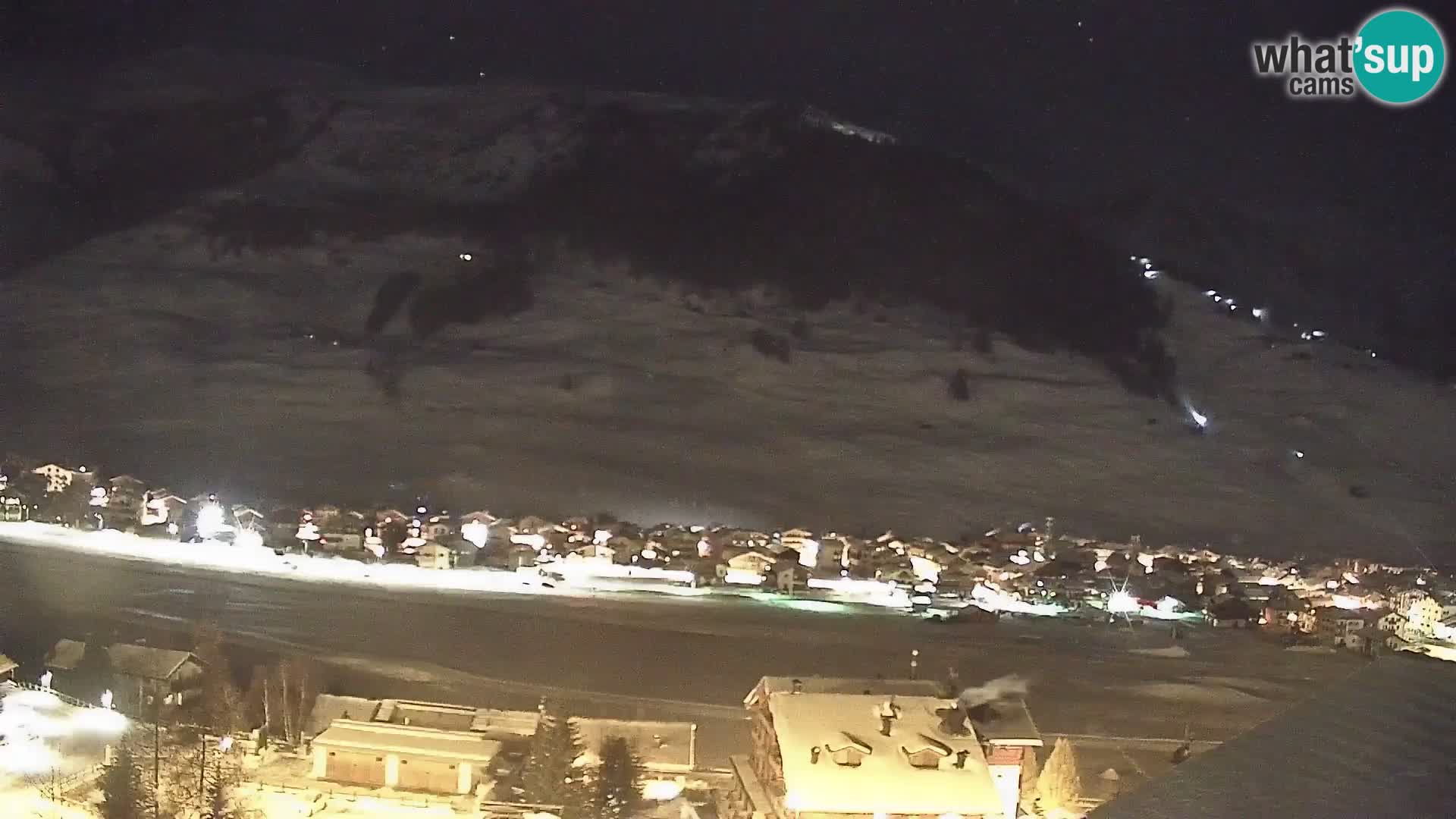 Spletna kamera Livigno panorama | pogled iz hotela Teola