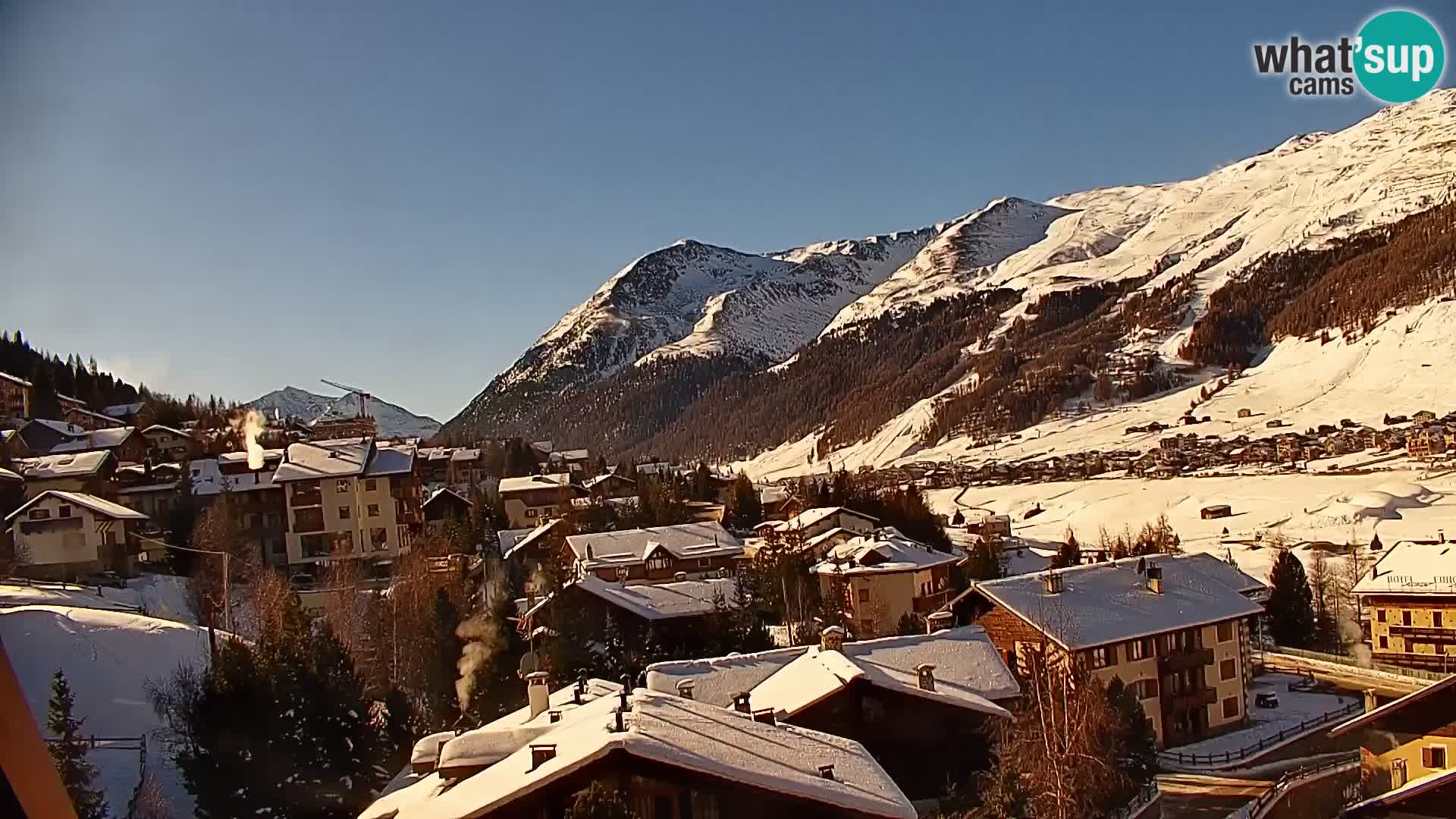 Amazing webcam Livigno, panoramic view from hotel Teola