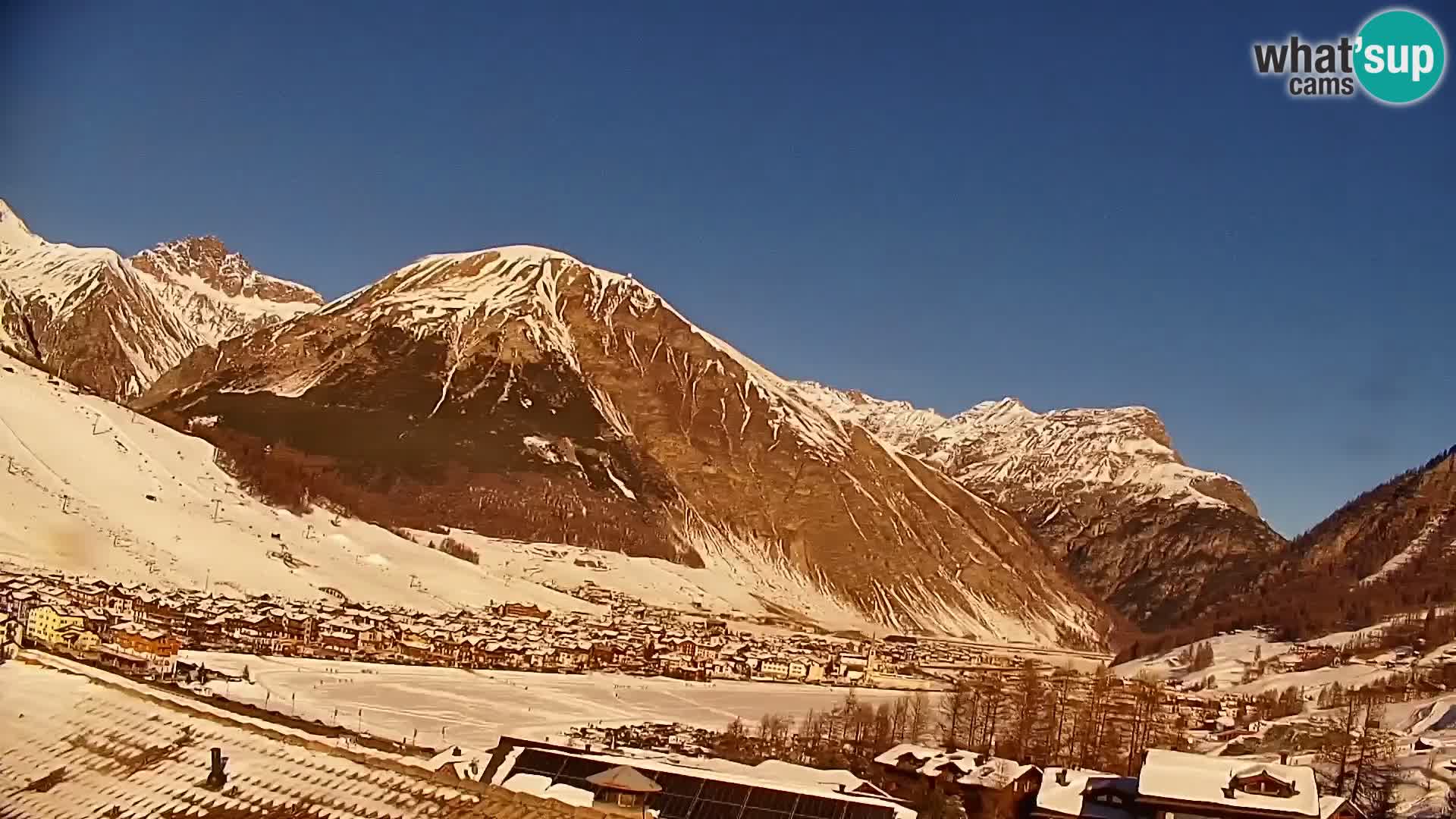 Amazing webcam Livigno, panoramic view from hotel Teola