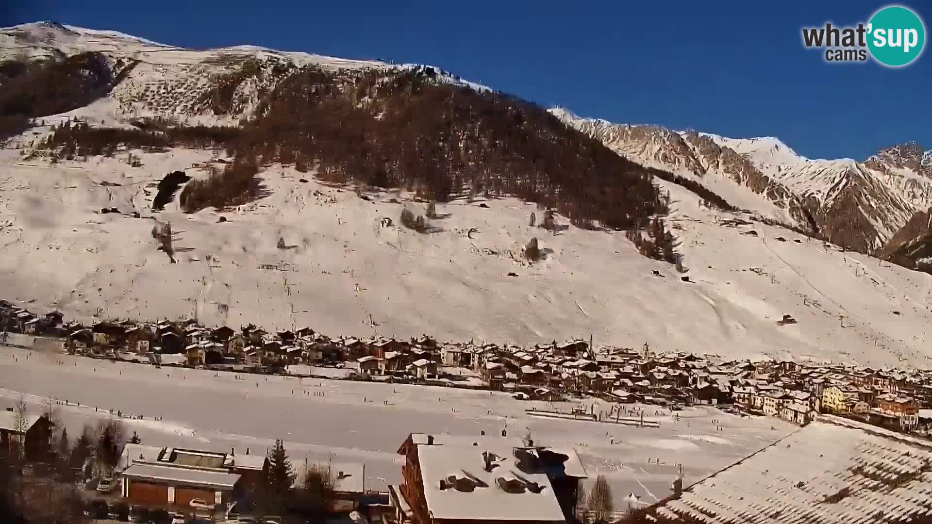 Amazing webcam Livigno, panoramic view from hotel Teola