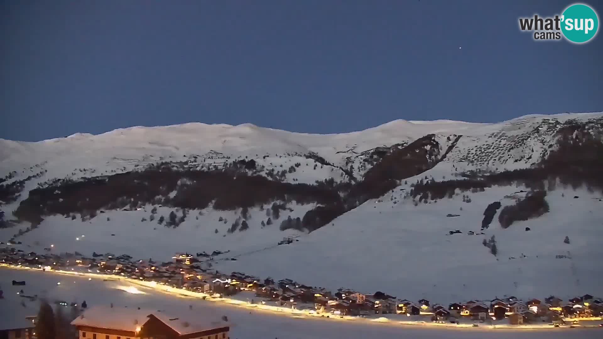 Spletna kamera Livigno panorama | pogled iz hotela Teola