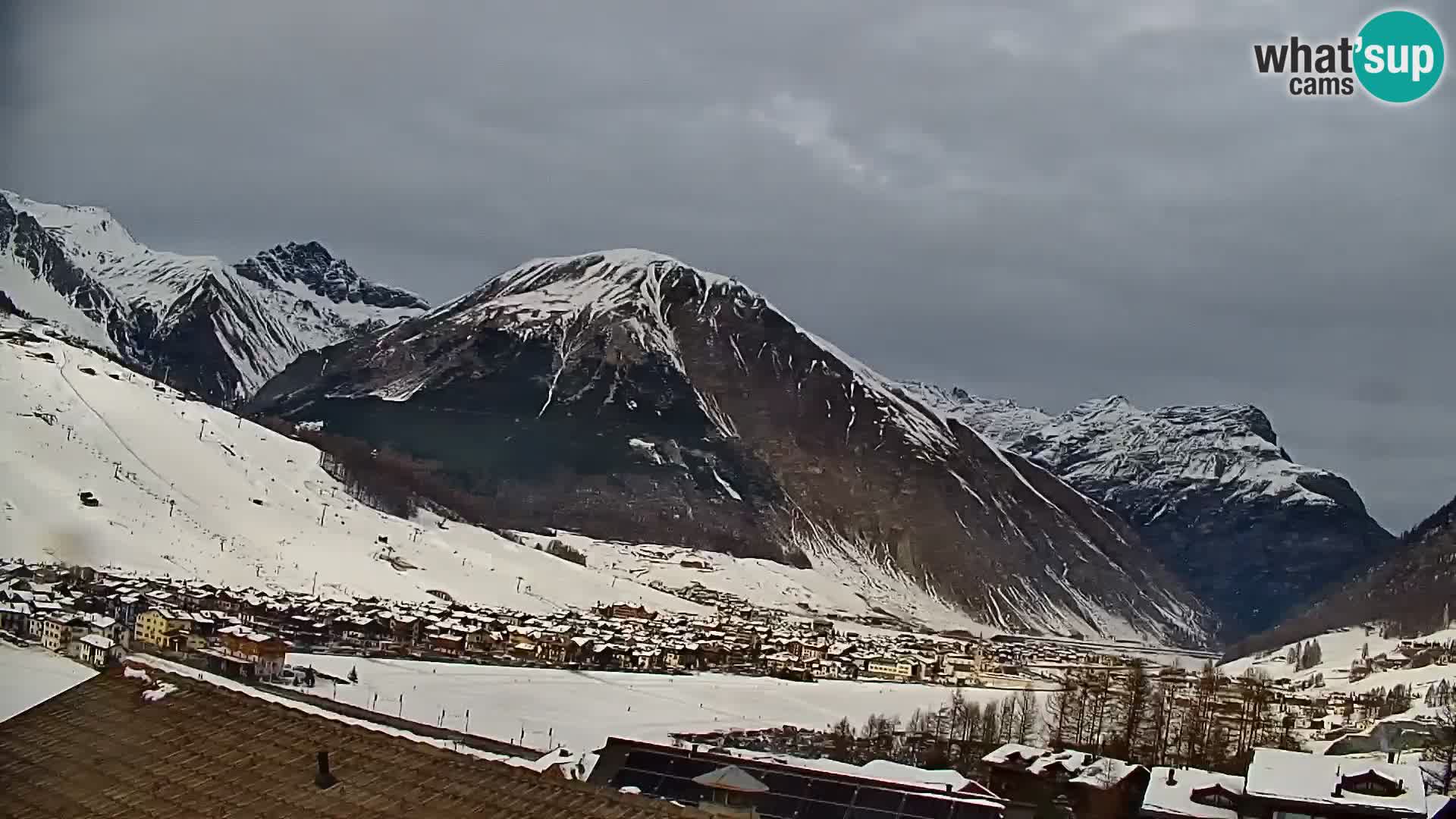 Spletna kamera Livigno panorama | pogled iz hotela Teola