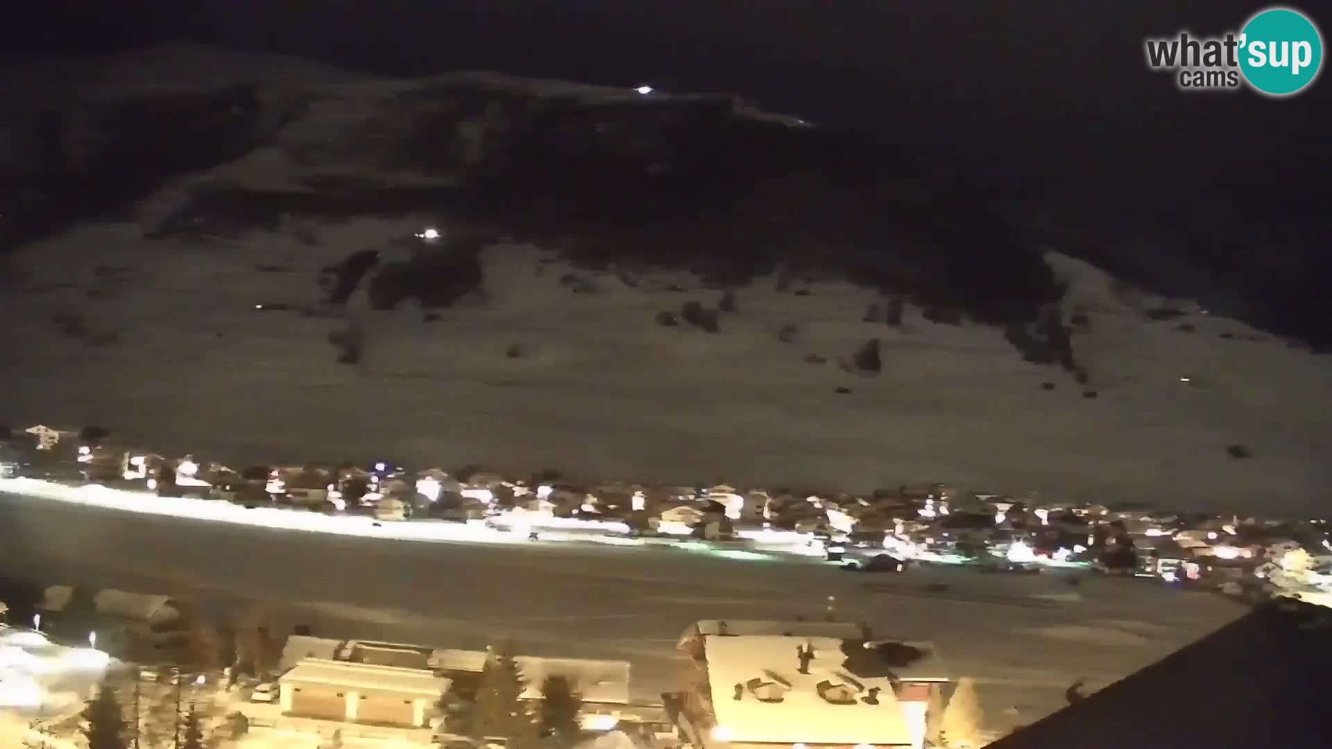 Spletna kamera Livigno panorama | pogled iz hotela Teola