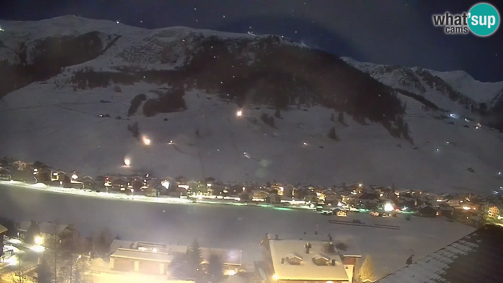 Spletna kamera Livigno panorama | pogled iz hotela Teola