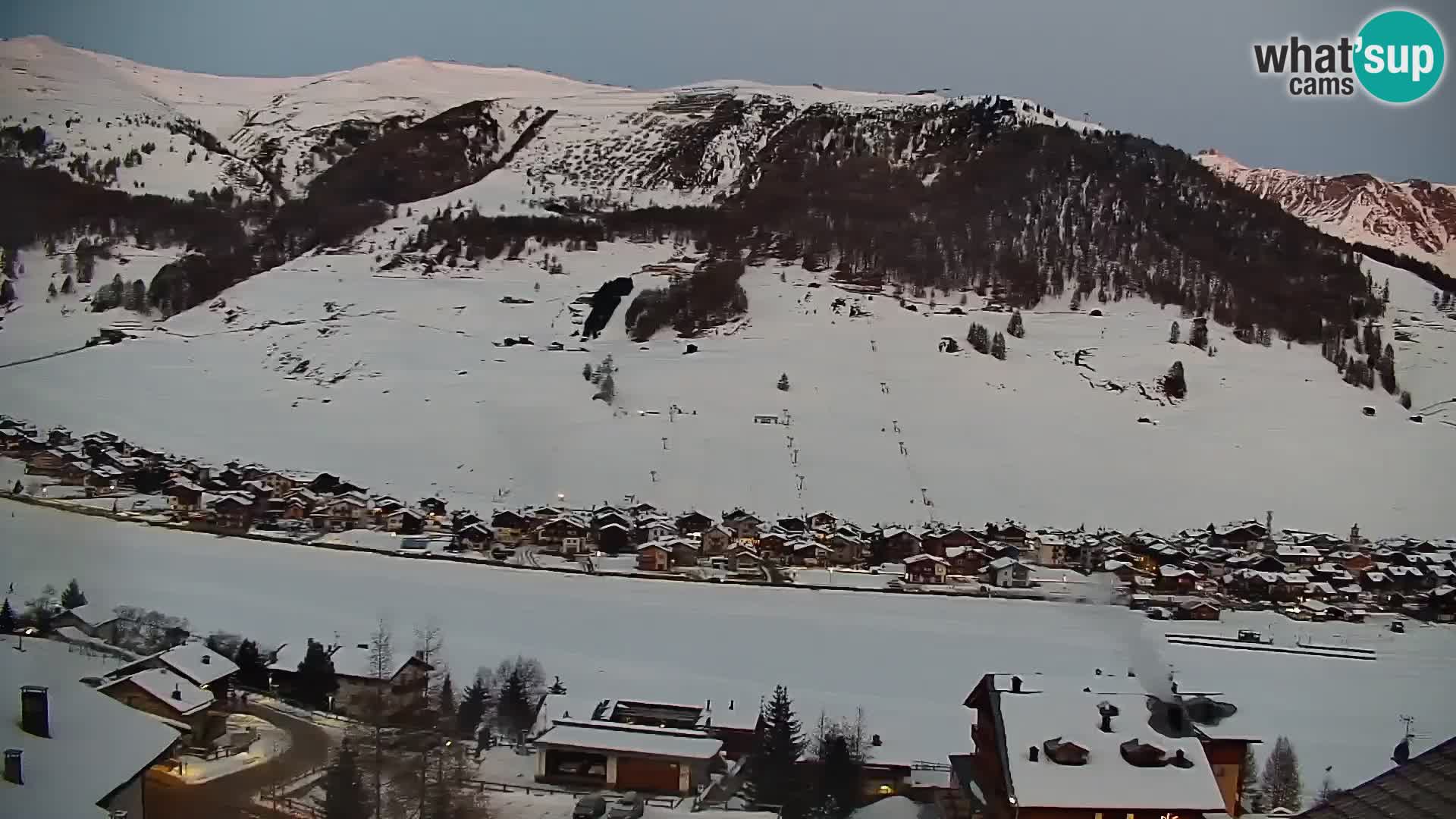 Spletna kamera Livigno panorama | pogled iz hotela Teola