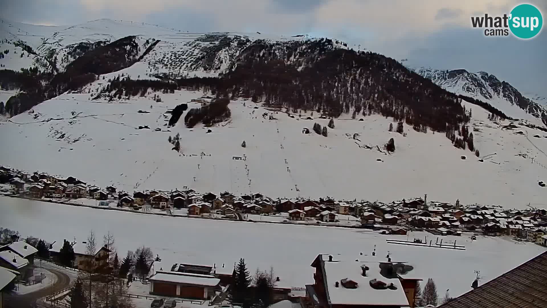 Spletna kamera Livigno panorama | pogled iz hotela Teola