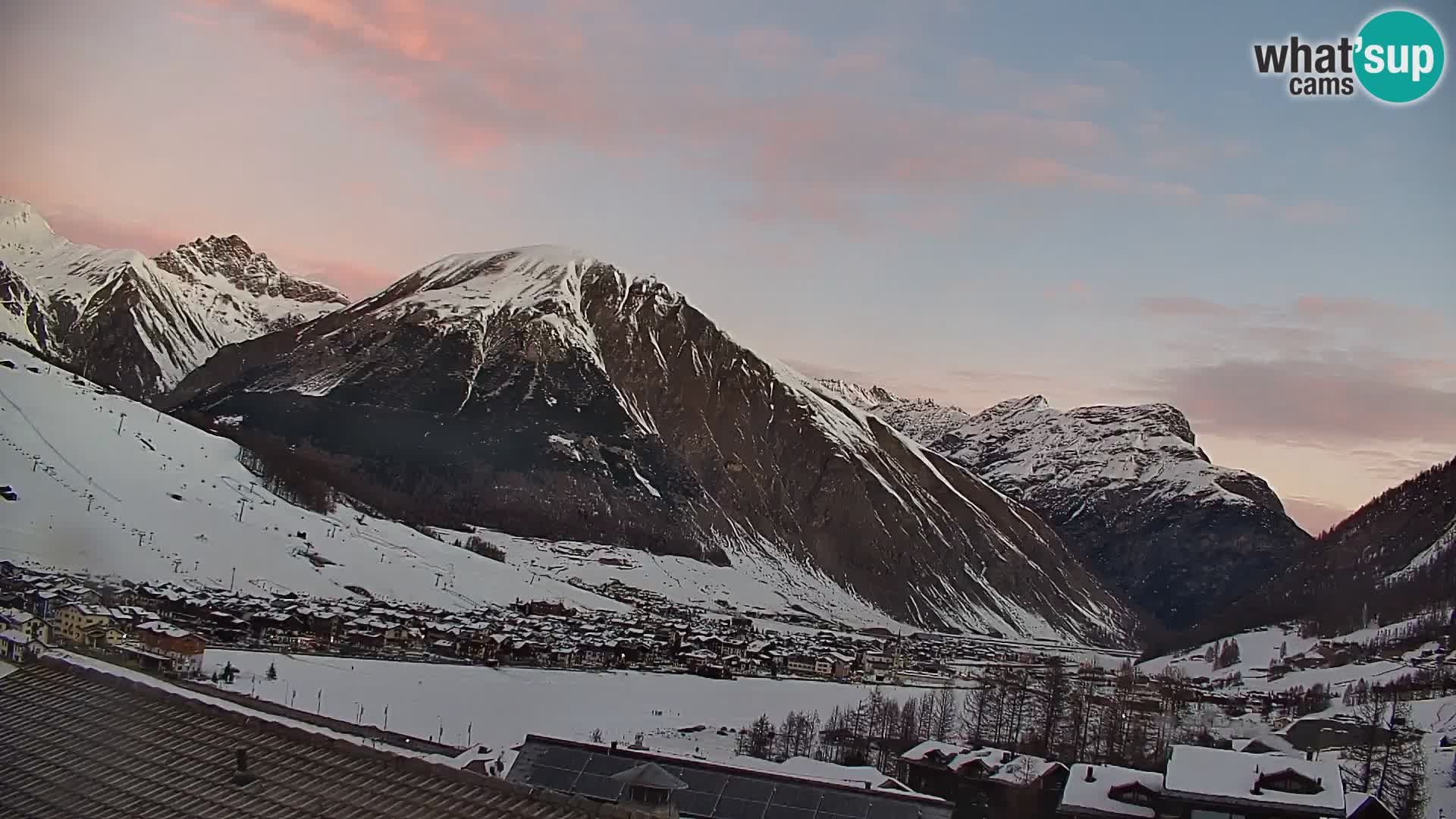 Neverovatna web kamera Livigno, panoramski pogled iz hotela Teola