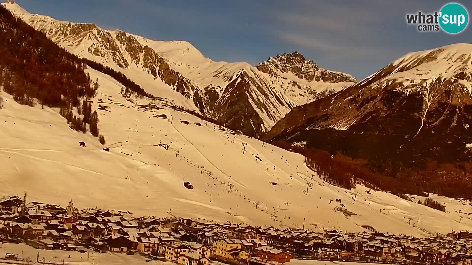 Spletna kamera Livigno panorama | pogled iz hotela Teola