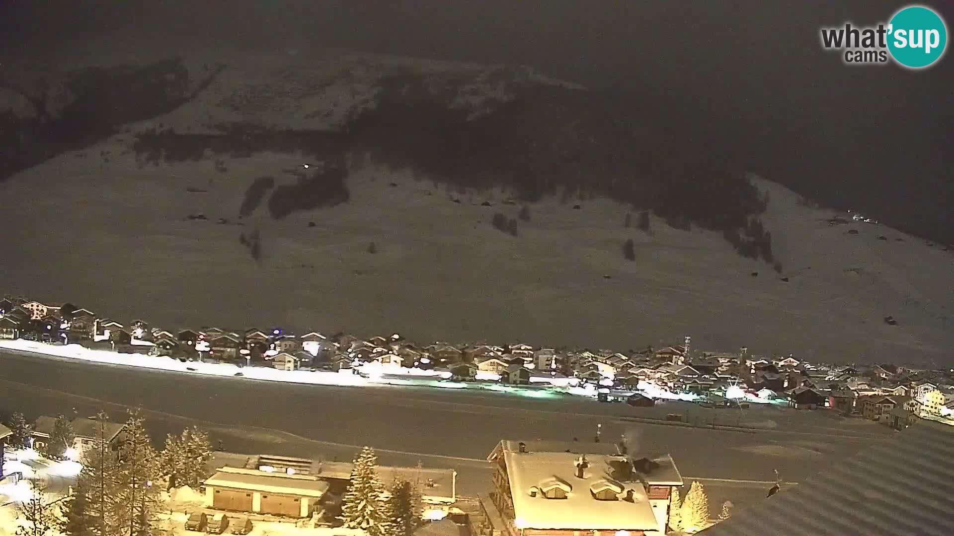 Spletna kamera Livigno panorama | pogled iz hotela Teola