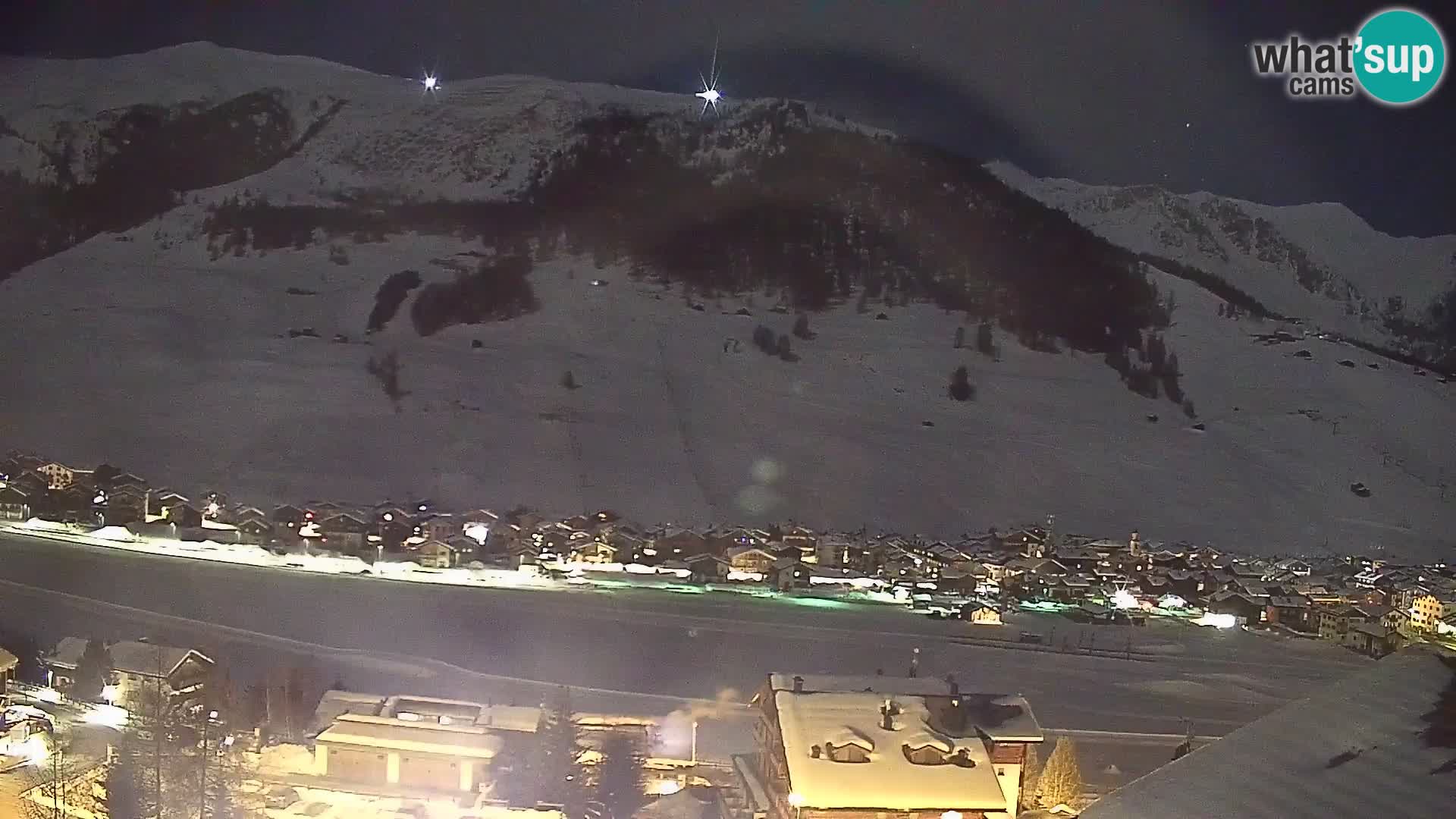 Spletna kamera Livigno panorama | pogled iz hotela Teola