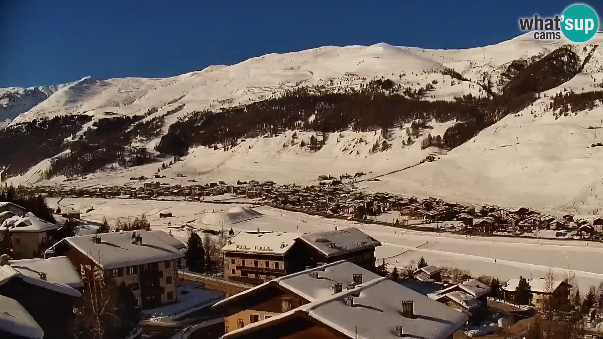 Neverovatna web kamera Livigno, panoramski pogled iz hotela Teola