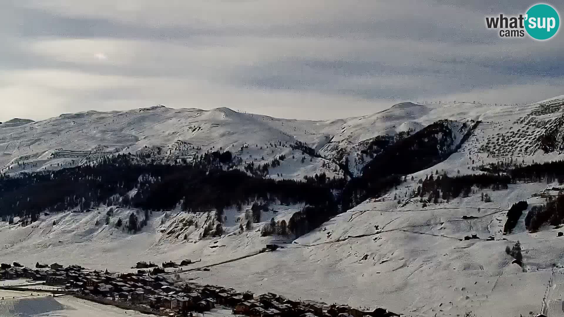 Superbe web camera Livigno, vue panoramique depuis l’hôtel Teola