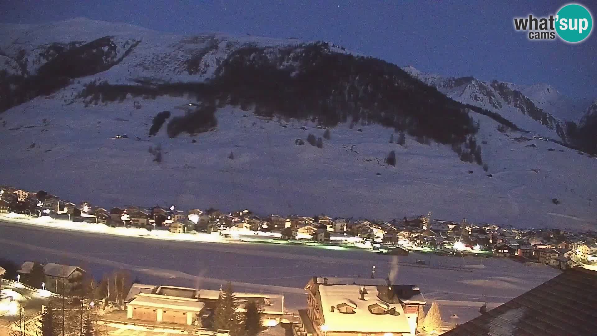 Spletna kamera Livigno panorama | pogled iz hotela Teola