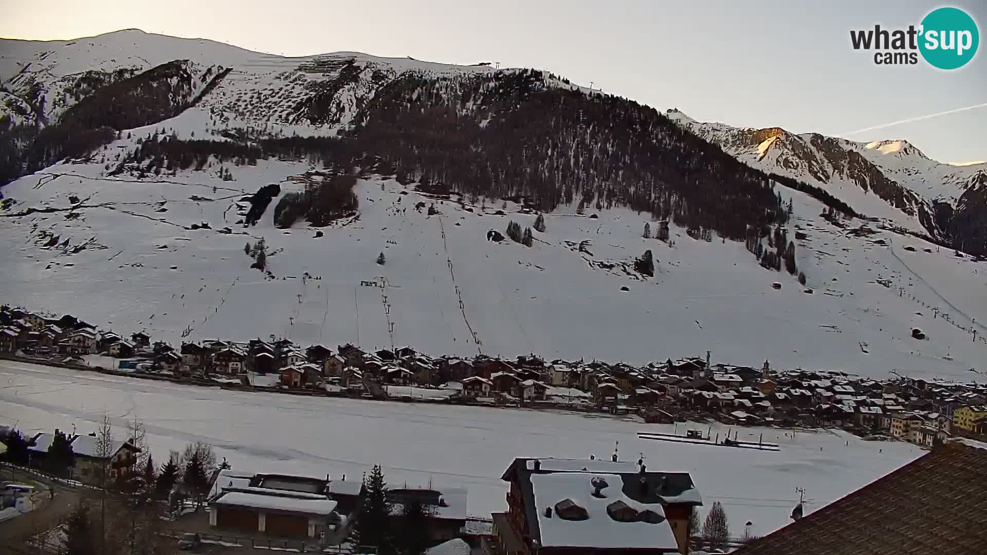 Neverovatna web kamera Livigno, panoramski pogled iz hotela Teola