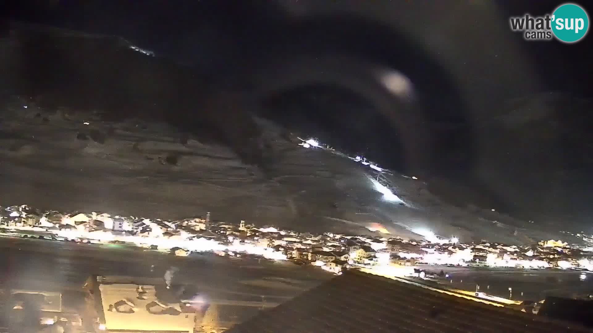 Spletna kamera Livigno panorama | pogled iz hotela Teola