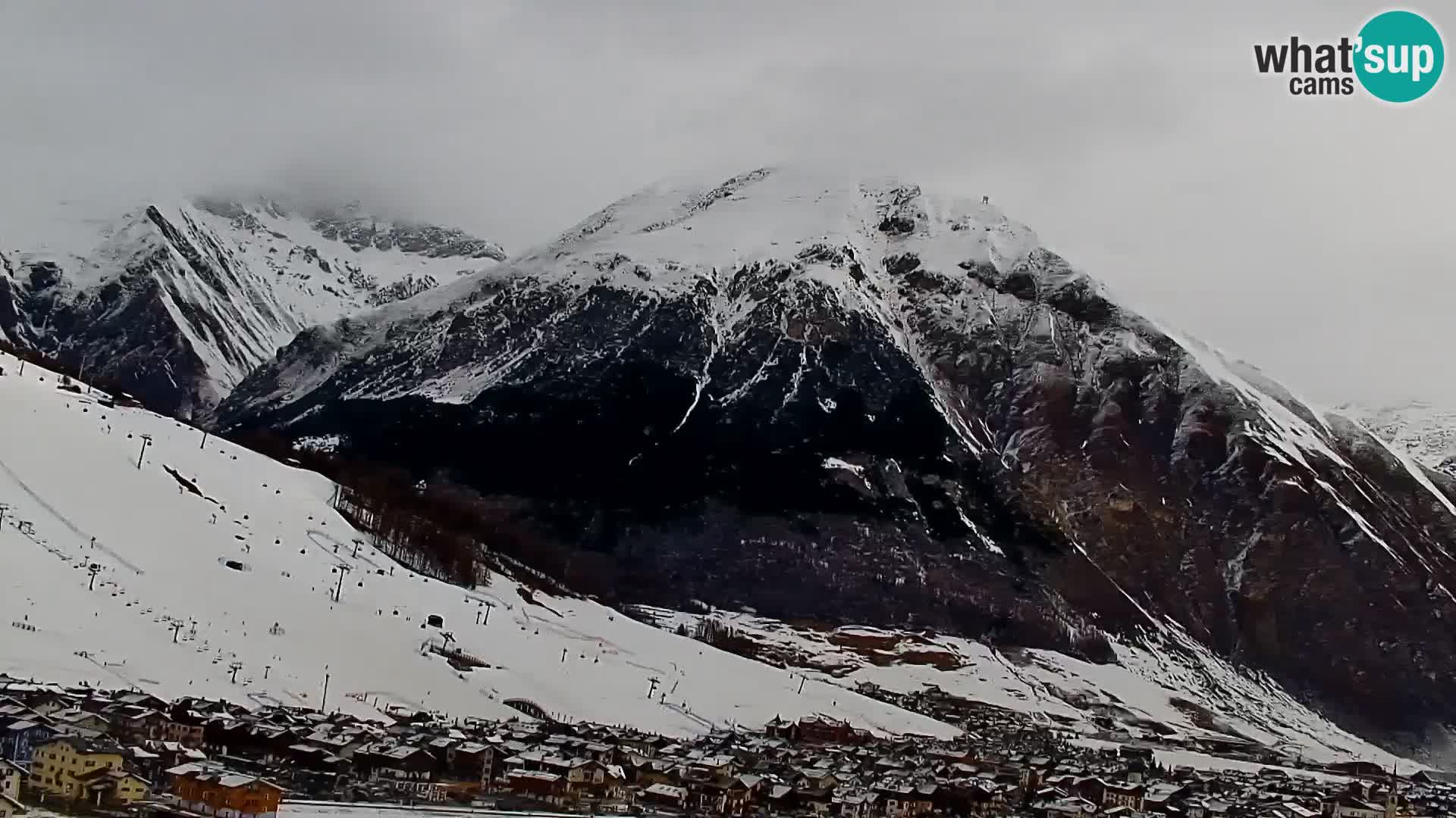 Amazing webcam Livigno, panoramic view from hotel Teola