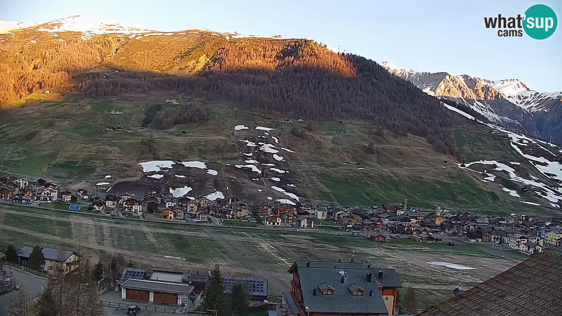 Neverovatna web kamera Livigno, panoramski pogled iz hotela Teola